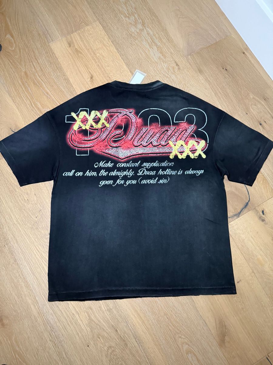 Risk T-Shirt - Black / Red