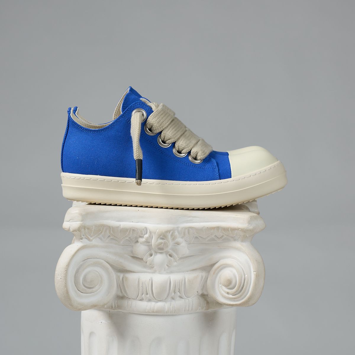 Salm 28 - Royal Blue