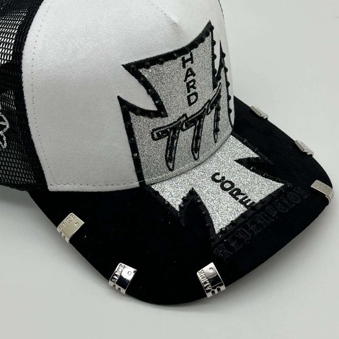 V4 Cross Diamond 777 Suede Trucker Hat - Black / White
