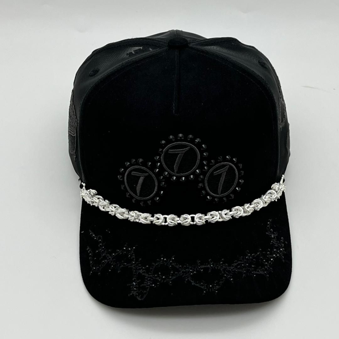 V6 Chain Diamond 777 Suede Trucker Hat - Black / Black