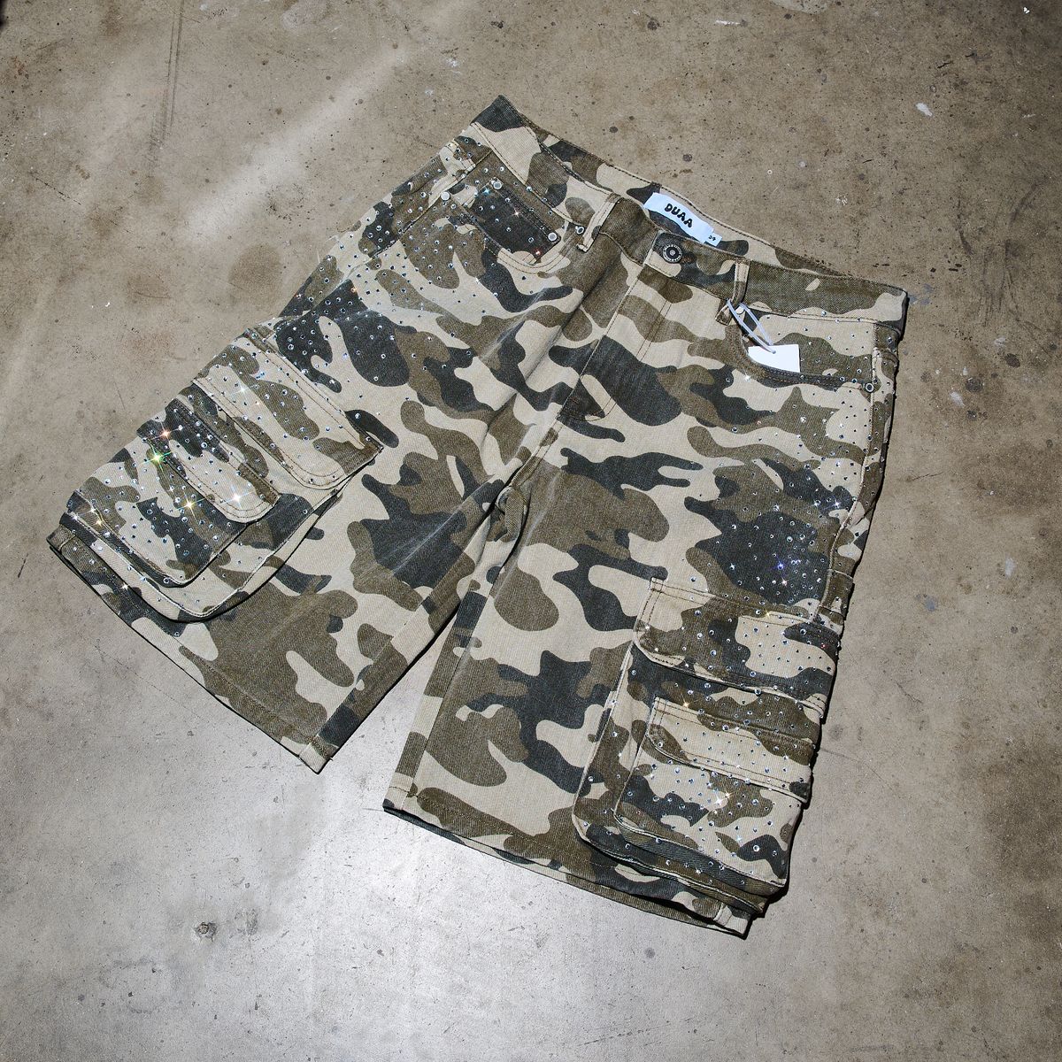 Creative Camo Cargo Shorts - Green