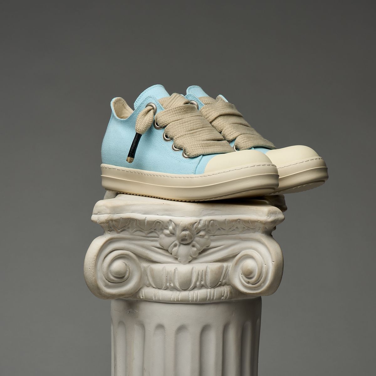 Salm 28 - Powder Blue