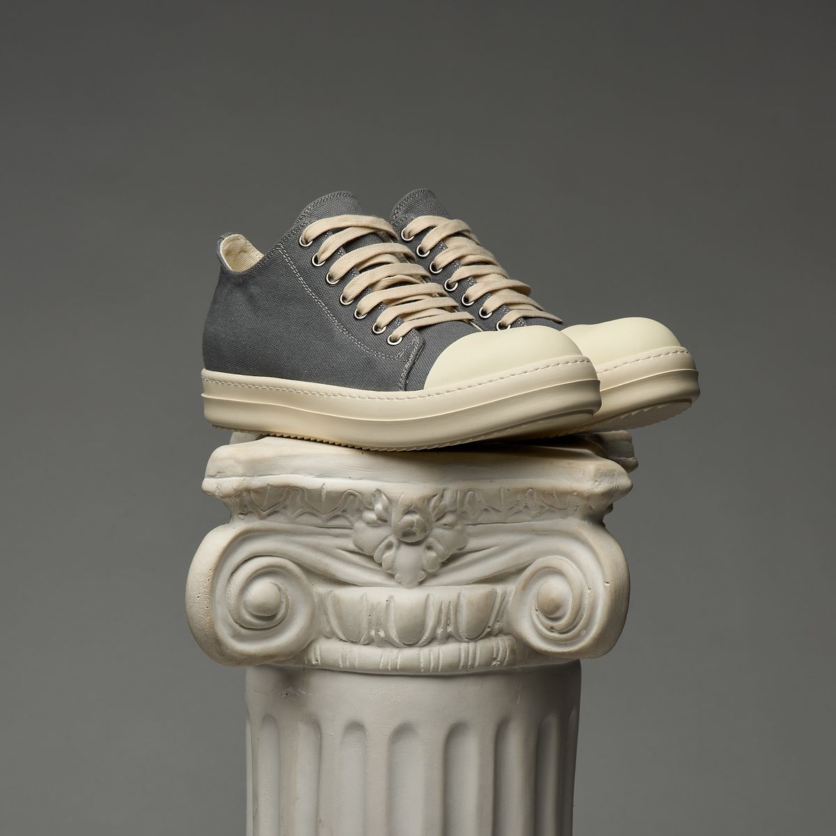 Salm 28 - Marble Grey