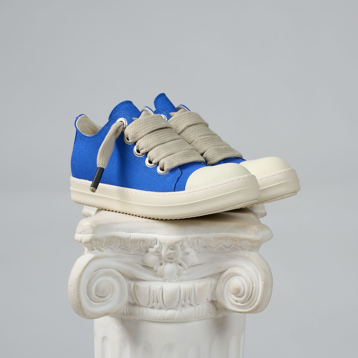 Salm 28 - Royal Blue