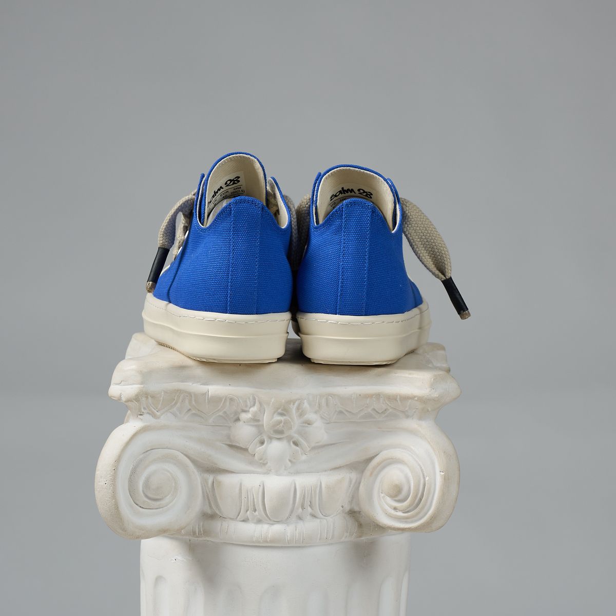 Salm 28 - Royal Blue