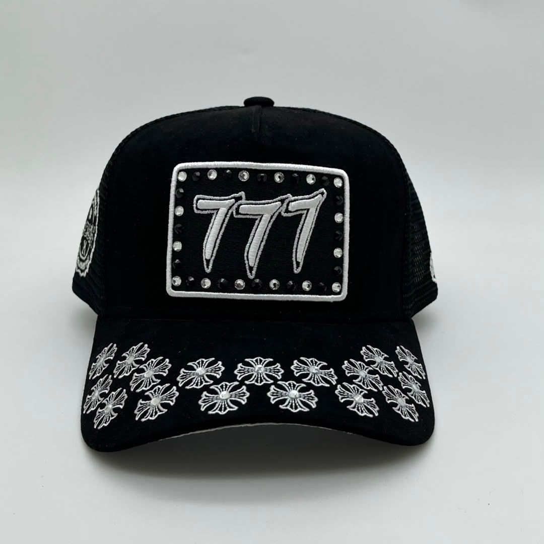 V5 Diamond 777 Trucker Hat Suede - Black / White