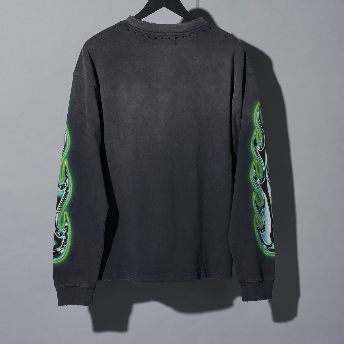 Unique Longsleeve T-Shirt - Black / Green